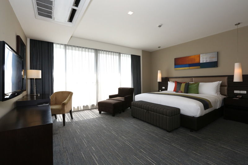 Bangna Pride Hotel & Residence Бангкок Экстерьер фото